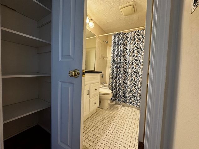 145 Essex Ave 407, Gloucester, MA 01930