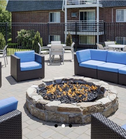 145 Essex Ave 407, Gloucester, MA 01930