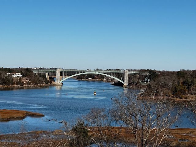 145 Essex Ave 407, Gloucester, MA 01930