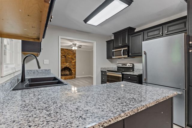 1106 Mohawk Avenue, Fayetteville, NC 28303