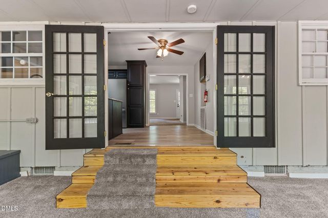 1106 Mohawk Avenue, Fayetteville, NC 28303