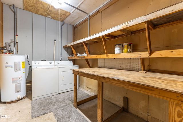 1106 Mohawk Avenue, Fayetteville, NC 28303