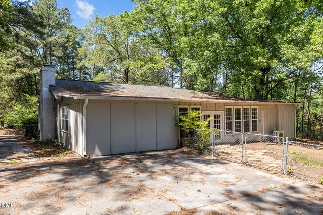 1106 Mohawk Avenue, Fayetteville, NC 28303