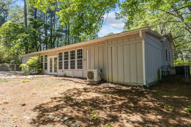 1106 Mohawk Avenue, Fayetteville, NC 28303