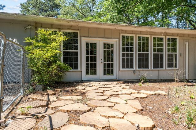 1106 Mohawk Avenue, Fayetteville, NC 28303