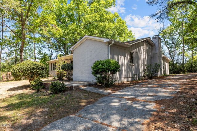 1106 Mohawk Avenue, Fayetteville, NC 28303