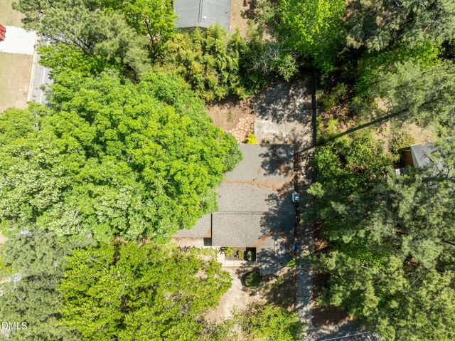 1106 Mohawk Avenue, Fayetteville, NC 28303