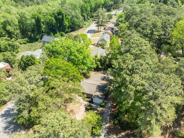 1106 Mohawk Avenue, Fayetteville, NC 28303