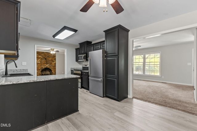 1106 Mohawk Avenue, Fayetteville, NC 28303