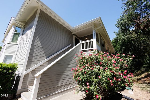 2831 Edridge Court 202, Raleigh, NC 27612