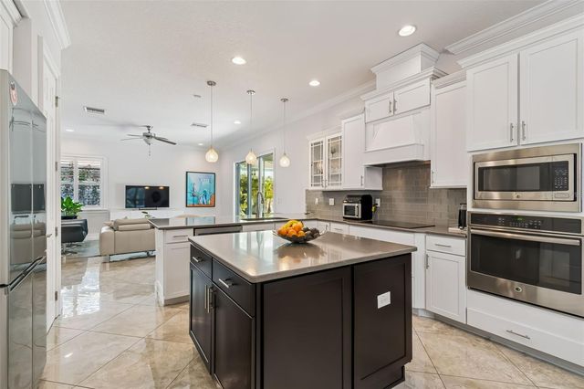 3610 E CLARK CIRCLE, Tampa, FL 33629