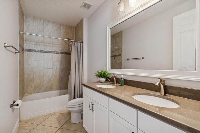 3610 E CLARK CIRCLE, Tampa, FL 33629