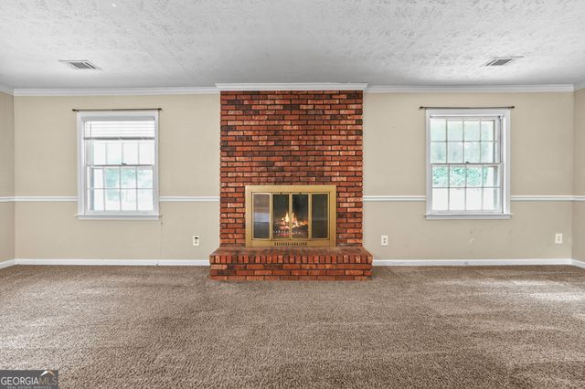 124 Hickory Drive, Peachtree City, GA 30269