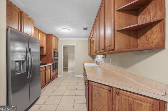 124 Hickory Drive, Peachtree City, GA 30269