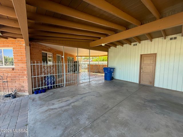 6902 E 2nd Street, Tucson, AZ 85710