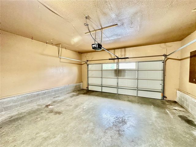 2311 W Willow Street, Rogers, AR 72756
