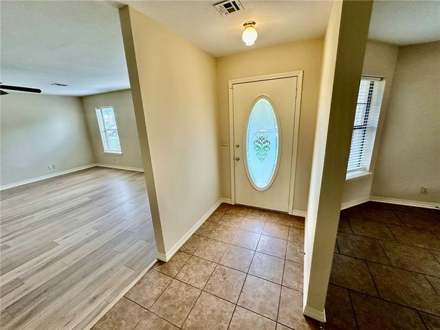 2311 W Willow Street, Rogers, AR 72756