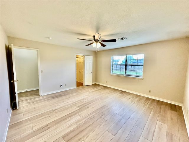 2311 W Willow Street, Rogers, AR 72756