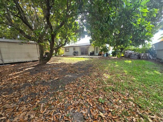 3131 SW 117th Ct, Miami, FL 33175