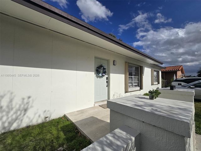 3131 SW 117th Ct, Miami, FL 33175