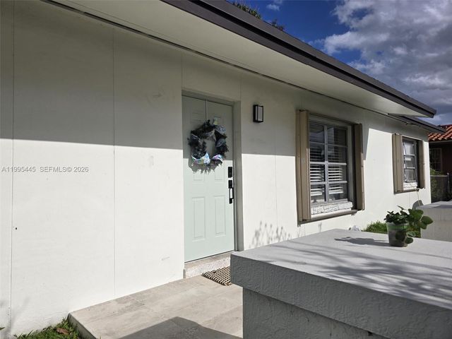 3131 SW 117th Ct, Miami, FL 33175