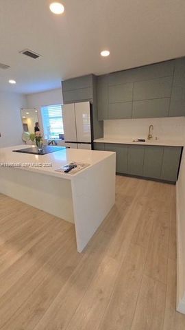 3131 SW 117th Ct, Miami, FL 33175