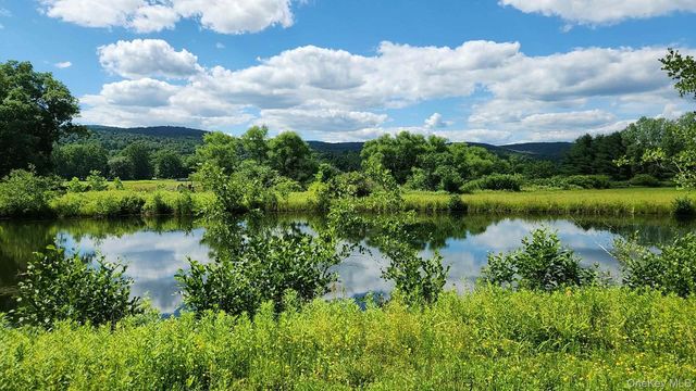 80 Hang Glider Road, Ellenville, NY 12428