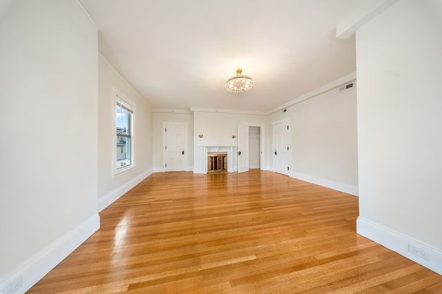180 Jackson St B, Lawrence, MA 01841