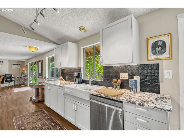 12201 Se 11TH St, Vancouver, WA 98683