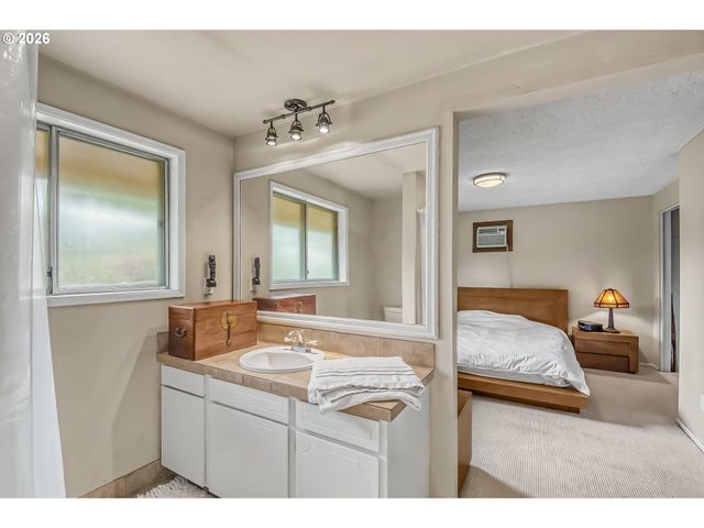 12201 Se 11TH St, Vancouver, WA 98683