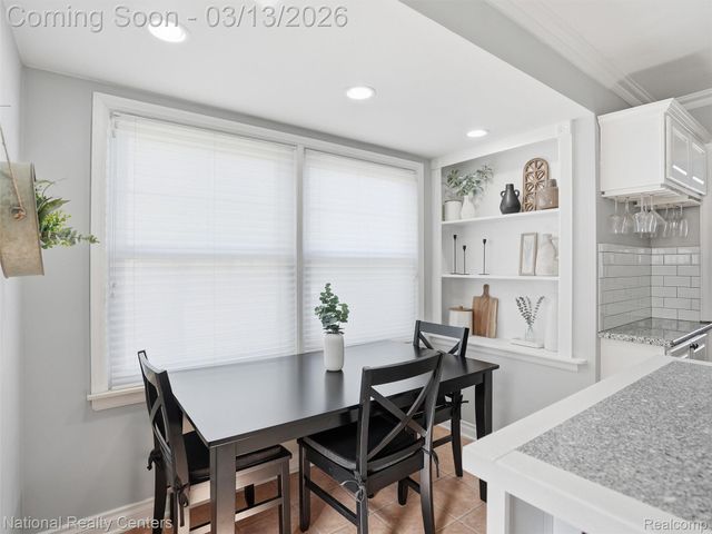 2266 Robina Avenue, Berkley, MI 48072