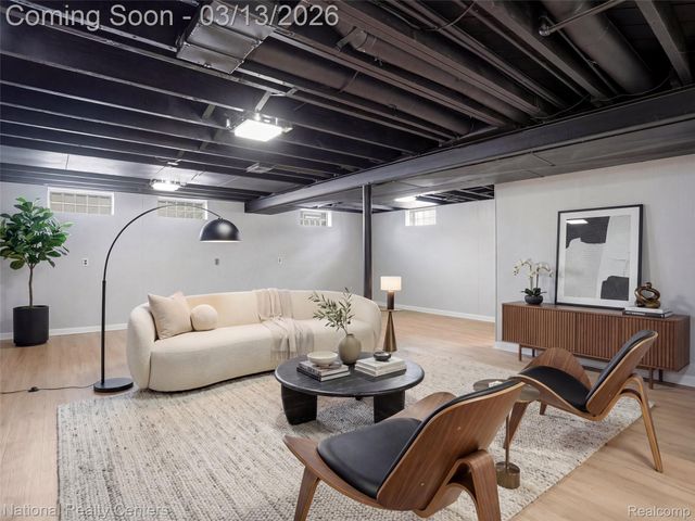 2266 Robina Avenue, Berkley, MI 48072