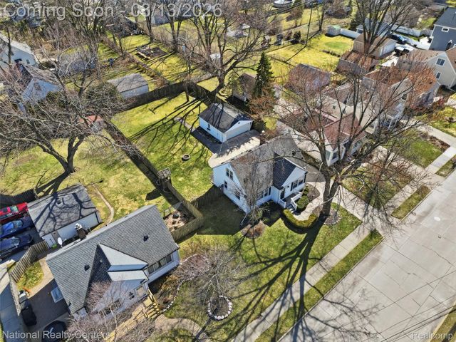 2266 Robina Avenue, Berkley, MI 48072