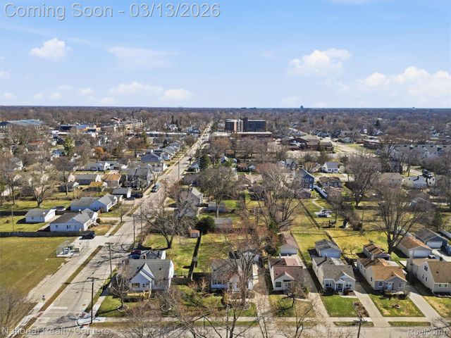 2266 Robina Avenue, Berkley, MI 48072