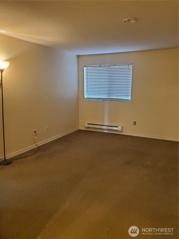1725 W Sunn Fjord #J-101, Bremerton, WA 98312