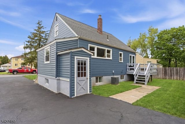 1 Park Pl, North Brunswick Twp., NJ 08902