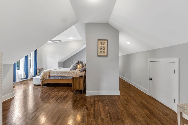1330 Pennock Ave, Nashville, TN 37207