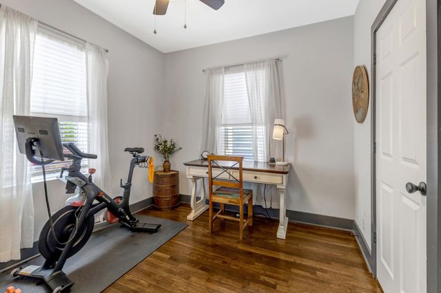 1330 Pennock Ave, Nashville, TN 37207