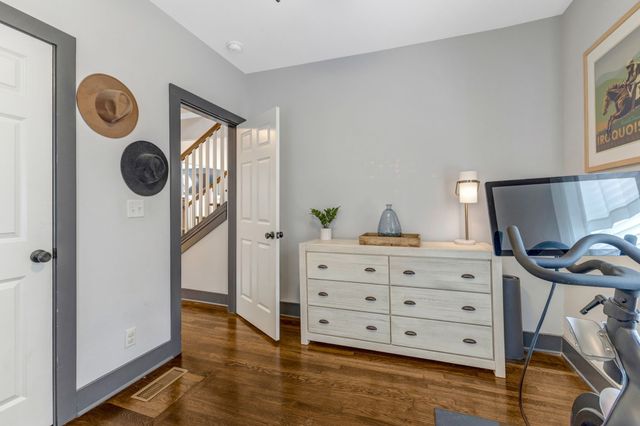 1330 Pennock Ave, Nashville, TN 37207