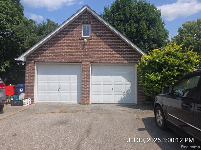 15940 Newburgh Road, Livonia, MI 48154
