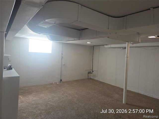 15940 Newburgh Road, Livonia, MI 48154