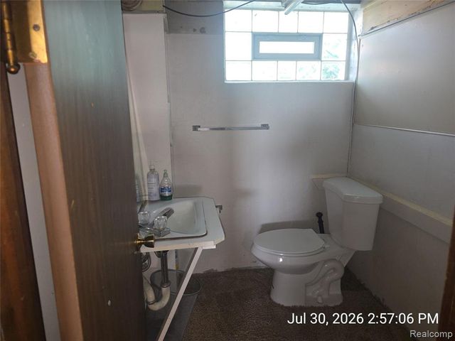 15940 Newburgh Road, Livonia, MI 48154