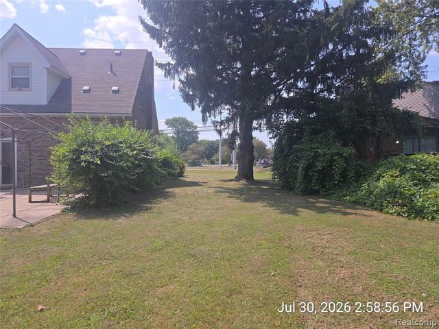 15940 Newburgh Road, Livonia, MI 48154
