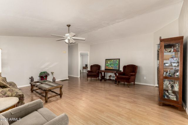 2650 W UNION HILLS Drive 135, Phoenix, AZ 85027