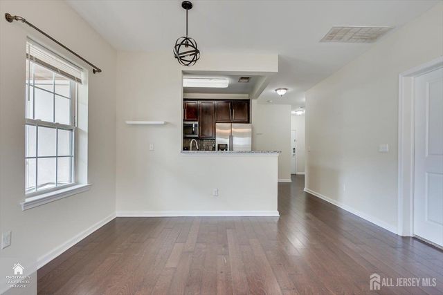 712 Strassle Way, South Plainfield, NJ 07080