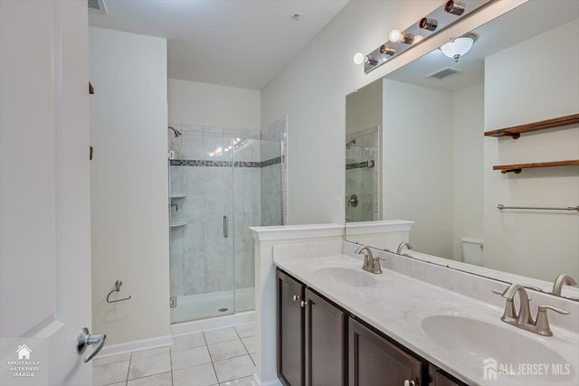 712 Strassle Way, South Plainfield, NJ 07080