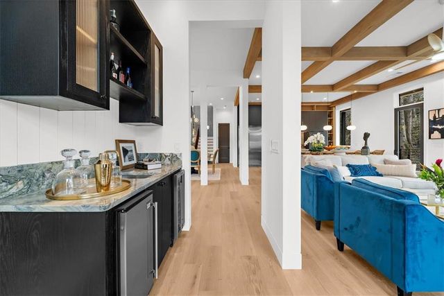 942 Peachtree Battle NW Circle, Atlanta, GA 30327