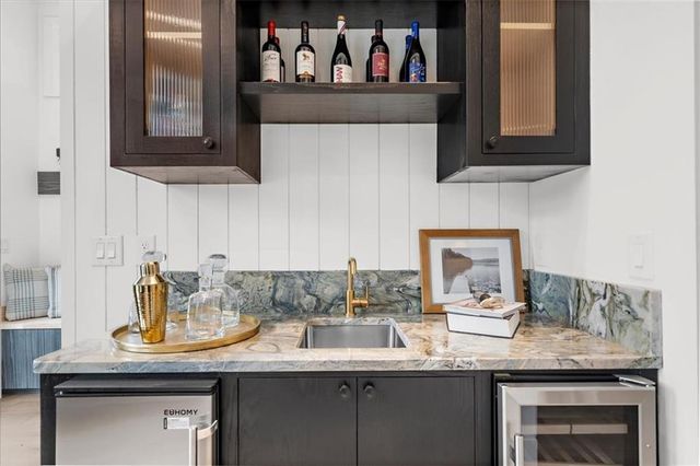 942 Peachtree Battle NW Circle, Atlanta, GA 30327