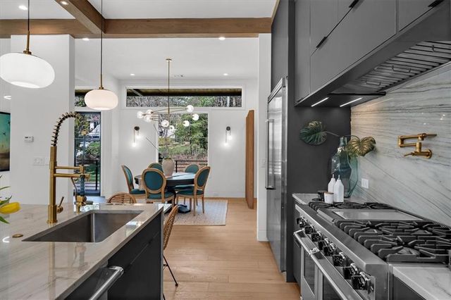 942 Peachtree Battle NW Circle, Atlanta, GA 30327