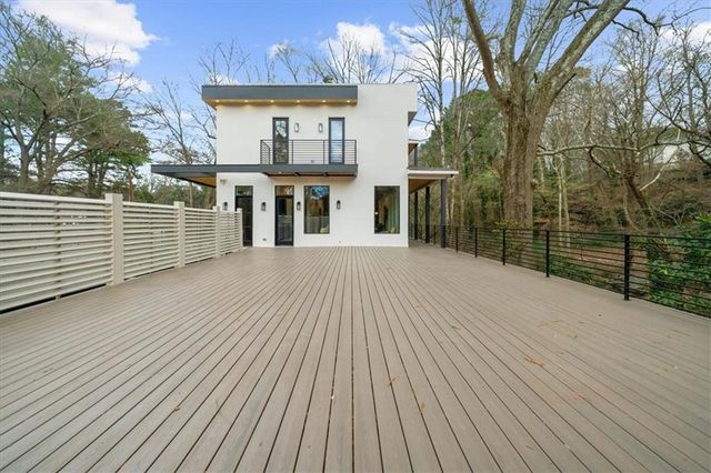 942 Peachtree Battle NW Circle, Atlanta, GA 30327